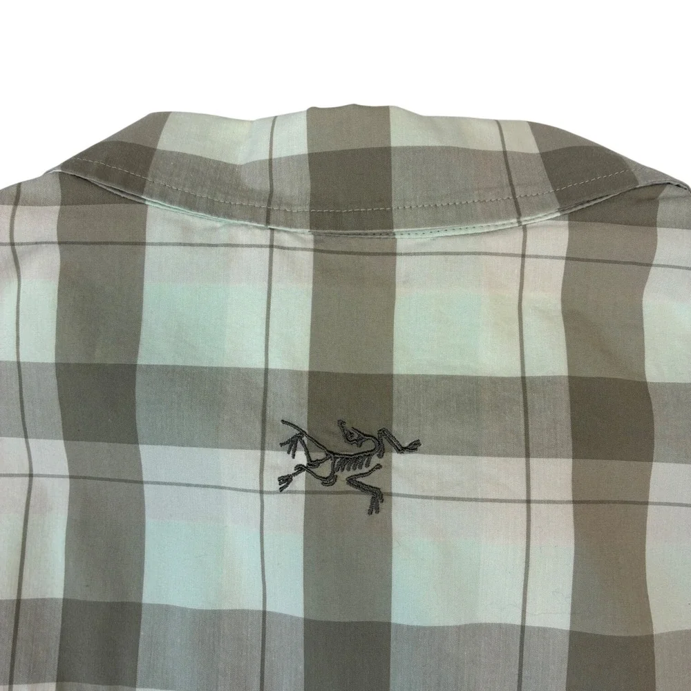 Arc'teryx Button Down Shirt Mens M Green Plaid Short Sleeve Technical Gorpcore
